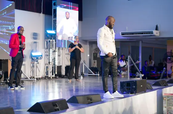 Kevin Downswell Worship Experience photo 5